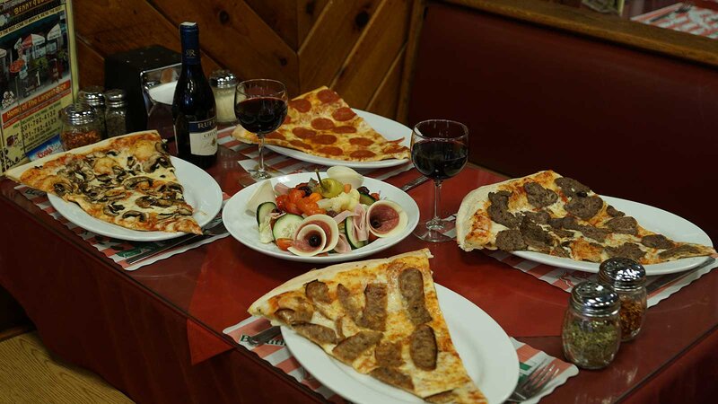 Benny Tudino's - Gallery Photo 10