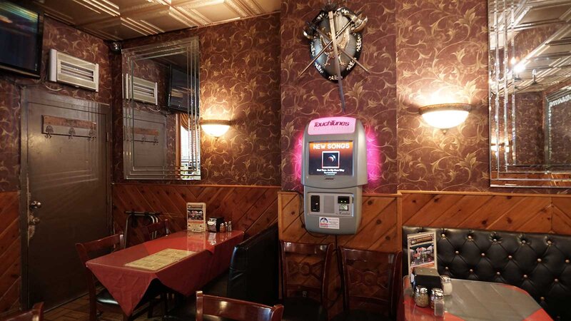 Benny Tudino's - Gallery Photo 6